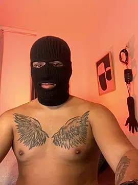 Snapshot of MatheoVelez chatting on 02.12.25 MatheoVelez online show from 02.12.25