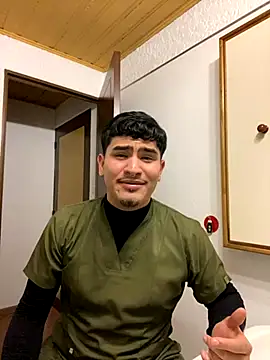 Snapshot of MatheoVelez chatting on 09.14.25 MatheoVelez online show from 09.14.25