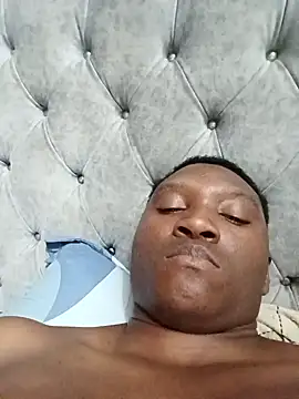 Snapshot of Elchicomiel chatting on 01.09.25 Elchicomiel online show from 01.09.25