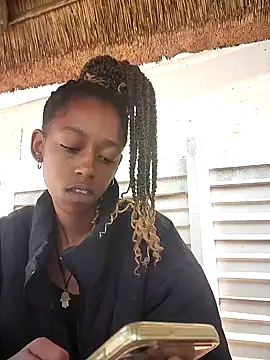 02Boitybaby online show from 02.11.25