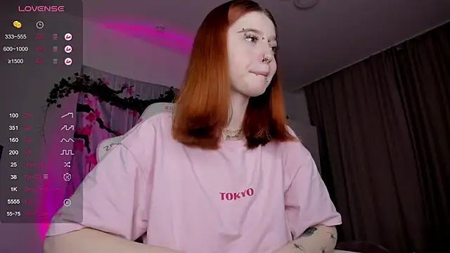 ScarletRos3 online show from 02.17.25