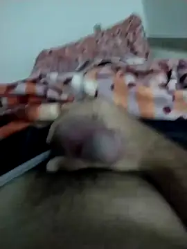 Snapshot of lm279 chatting on 02.01.25 lm279 online show from 02.01.25