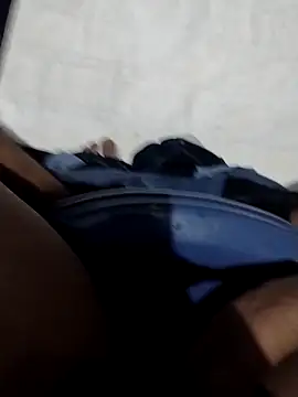 Snapshot of lm279 chatting on 02.14.25 lm279 online show from 02.14.25