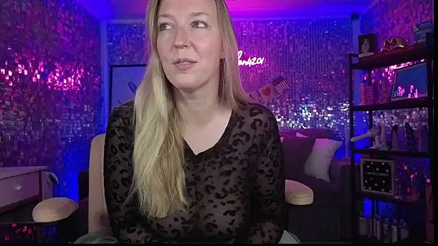 lucyallen4201 online show from 06.26.26