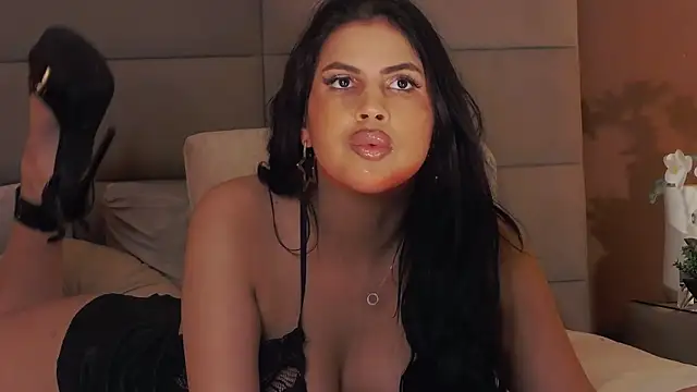 GiuliaHarvey online show from 02.04.25