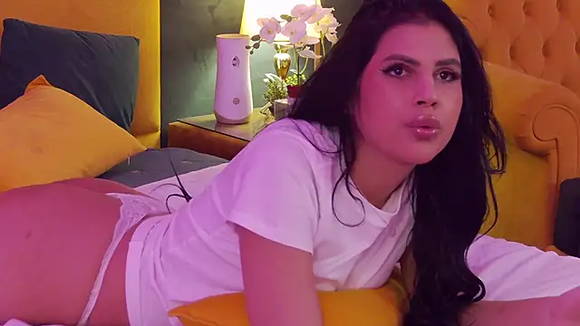 GiuliaHarvey online show from 02.22.25