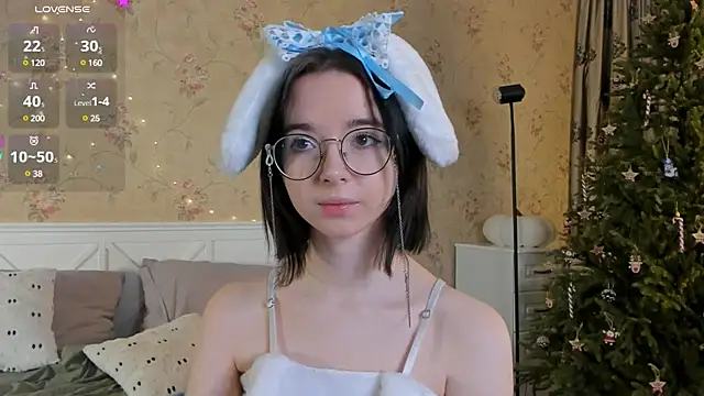 Nora Failure online show from 01.03.25