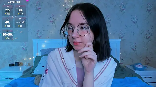 Nora Failure online show from 01.06.25