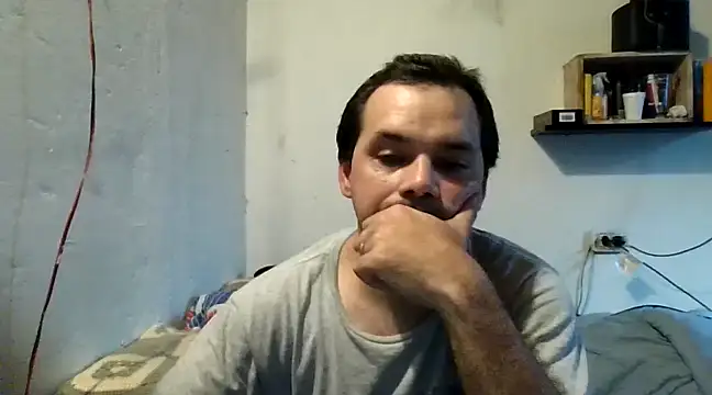 Snapshot of Lolosalvage83 chatting on 12.14.24 Lolosalvage83 online show from 12.14.24