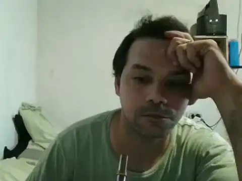 Snapshot of Lolosalvage83 chatting on 01.01.25 Lolosalvage83 online show from 01.01.25