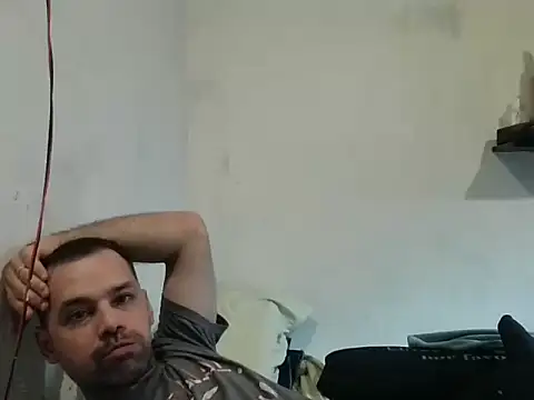 Snapshot of Lolosalvage83 chatting on 01.18.25 Lolosalvage83 online show from 01.18.25