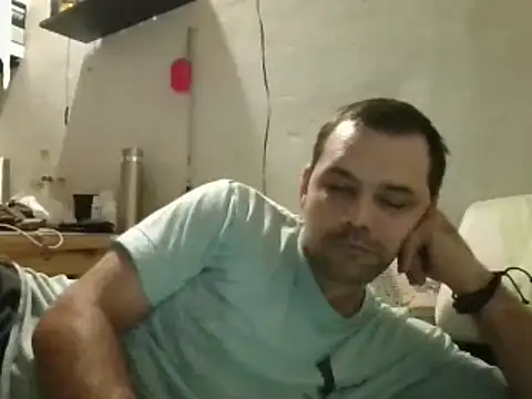 Snapshot of Lolosalvage83 chatting on 02.16.25 Lolosalvage83 online show from 02.16.25