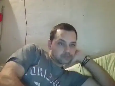 Snapshot of Lolosalvage83 chatting on 02.16.25 Lolosalvage83 online show from 02.16.25