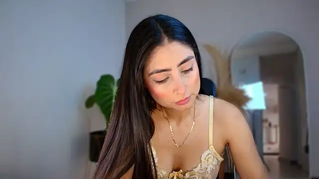 auroracaruso11 online show from 12.03.25