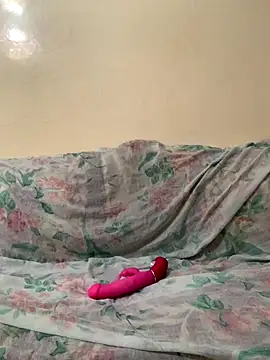 Layla-daloua online show from 09.20.25