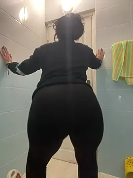 Layla-daloua online show from 02.01.26