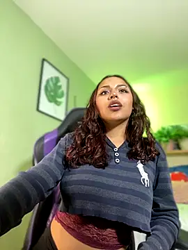 Liittleluaa  online show from 10.16.25
