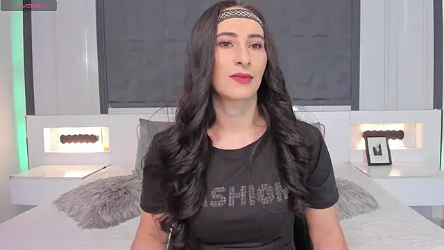 SaraGomez1 online show from 02.17.25