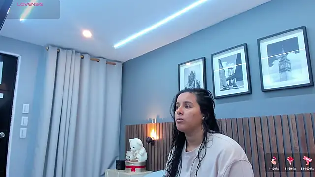 Snapshot of Dilan_y_Mia chatting on 01.17.25 Dilan y Mia online show from 01.17.25