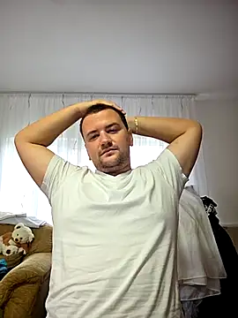 Snapshot of KarlosCarutox chatting on 09.09.25 KarlosCarutox online show from 09.09.25