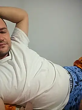 Snapshot of KarlosCarutox chatting on 10.03.25 KarlosCarutox online show from 10.03.25