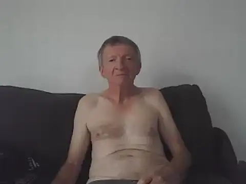 Snapshot of naturiste974 chatting on 03.15.25 naturiste974 online show from 03.15.25