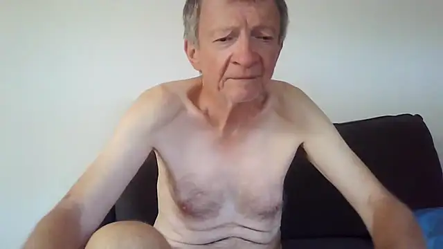 naturiste974 online show from 12.23.25