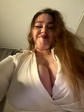 Snapshot of AnnabelleKelly chatting on 12.05.24 AnnabelleKelly online show from 12.05.24