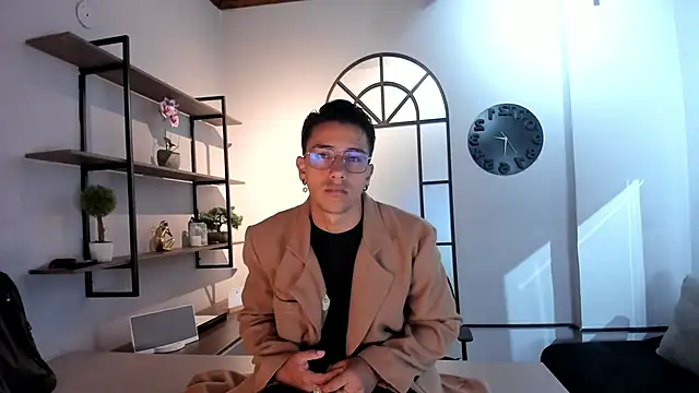 Andy Joy  online show from 09.28.25