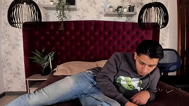 Andy Joy  online show from 11.28.25