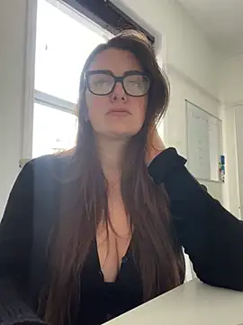 Snapshot of Miss_Stassi chatting on 03.11.25 Miss Stassi online show from 03.11.25