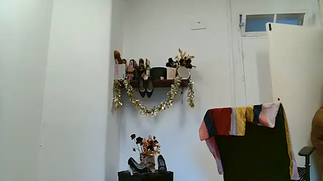 Snapshot of xTALLSEXYBUMx chatting on 11.26.25 xTALLSEXYBUMx online show from 11.26.25