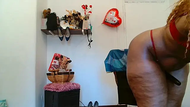 xTALLSEXYBUMx online show from 05.10.26