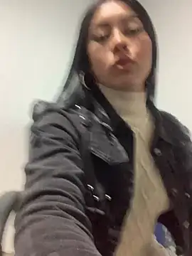 emily 22x online show from 12.17.24