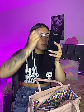 emily 22x online show from 10.10.25