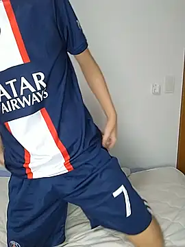 itsme LEON online show from 12.13.24