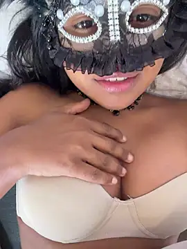 Bella Luna18 online show from 11.06.25