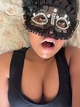 Bella Luna18 online show from 02.12.26