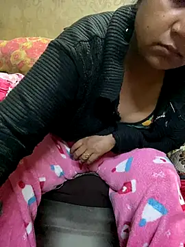 Snapshot of Tameesh_sexy_mistress chatting on 11.10.25 Tameesh sexy mistress online show from 11.10.25