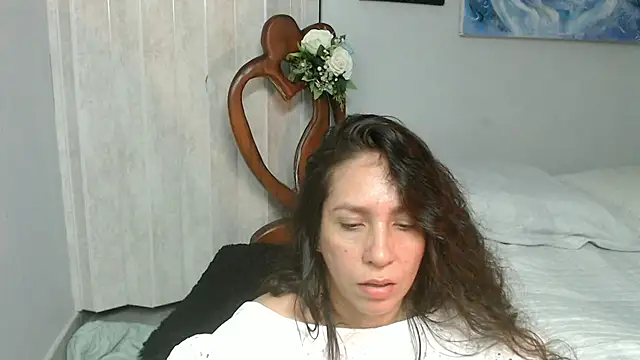Snapshot of naihroby chatting on 07.07.26 naihroby online show from 07.07.26