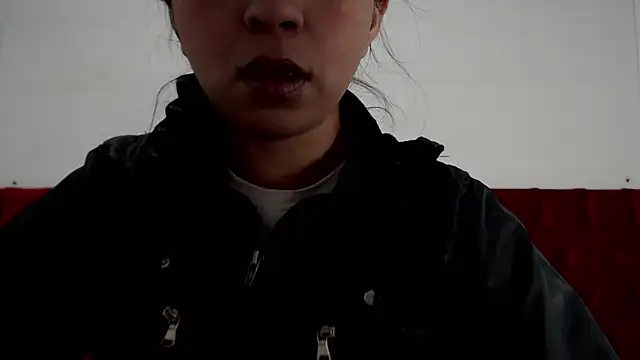 CarolineBrunx online show from 02.05.25