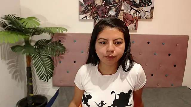 CarolineBrunx online show from 03.05.25