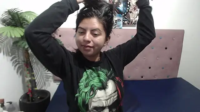 CarolineBrunx online show from 03.12.25