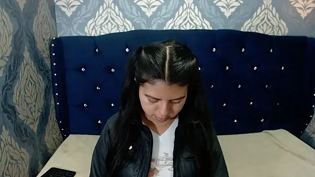 CarolineBrunx online show from 03.20.25