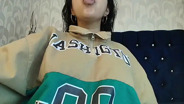 CarolineBrunx online show from 05.26.26