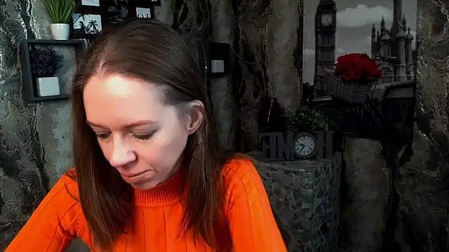 GloriaSi  online show from 12.15.25