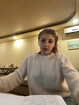 sexyy girl  online show from 12.17.24