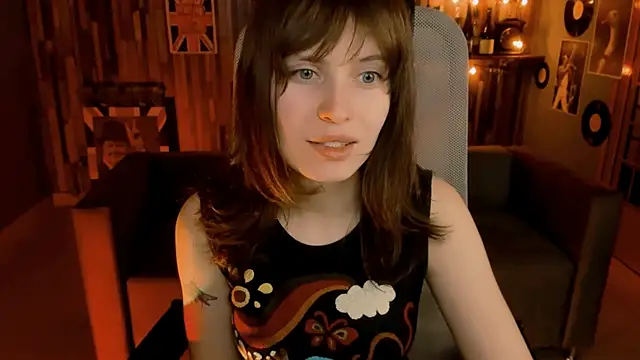 Snapshot of LolaAsmus chatting on 02.05.26 LolaAsmus online show from 02.05.26