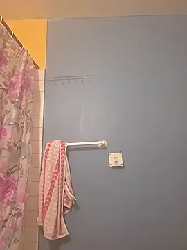 Snapshot of Jovende28 chatting on 11.01.25 Jovende28 online show from 11.01.25