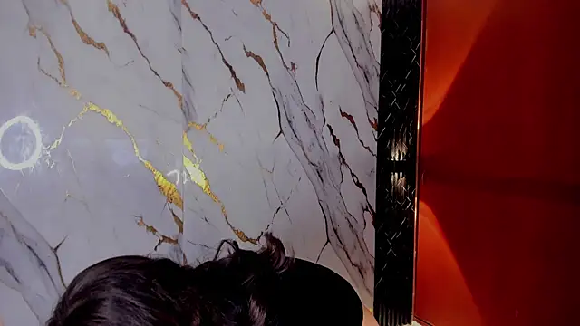 Vennus gir online show from 12.16.25